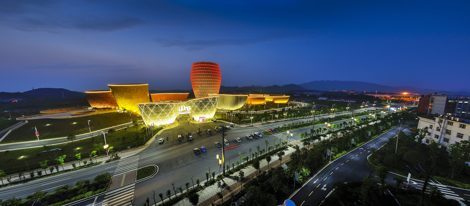 釉下五彩，中國瓷都 ——《醴陵市陶瓷文化園總體策劃與規劃》