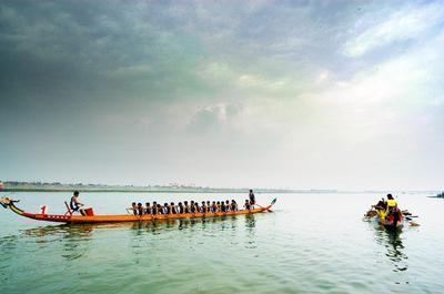 為啥說“世界有條汨羅江”？