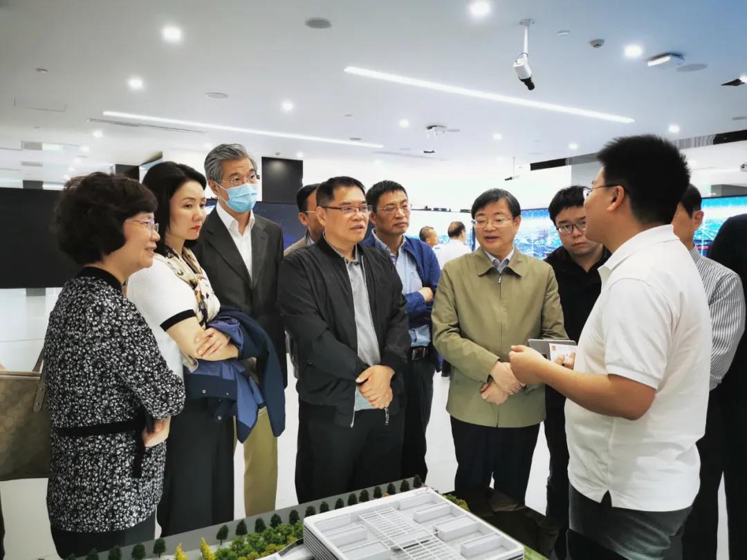 他山之石|上海如何吸納優(yōu)勢制造業(yè),持續(xù)布局關鍵技術攻關,強化高端產(chǎn)業(yè)引領功能 他山之石|上海如何吸納優(yōu)勢制造業(yè),持續(xù)布局關鍵技術攻關,強化高端產(chǎn)業(yè)引領功能